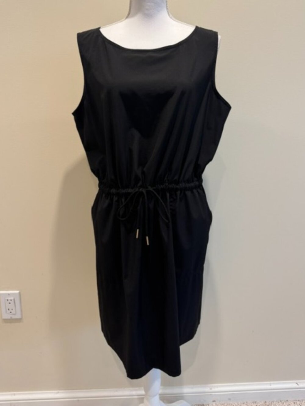 Black Calvin Klein Sleeveless Dress Size 16